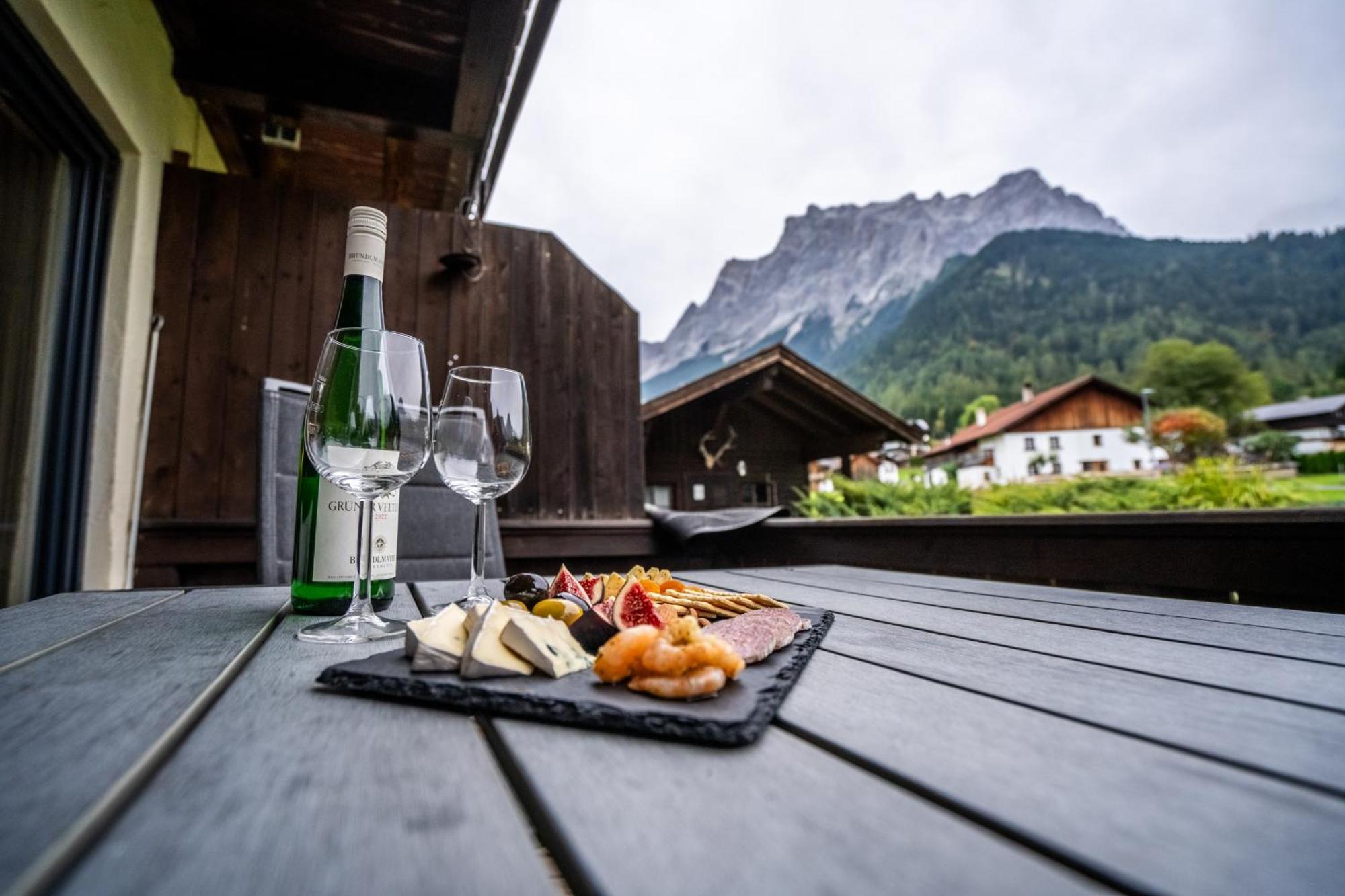 Tiroler Alpblick Appartements 埃尔瓦尔德 外观 照片