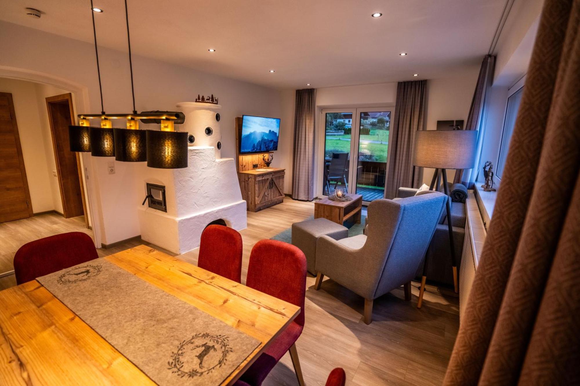 Tiroler Alpblick Appartements 埃尔瓦尔德 外观 照片