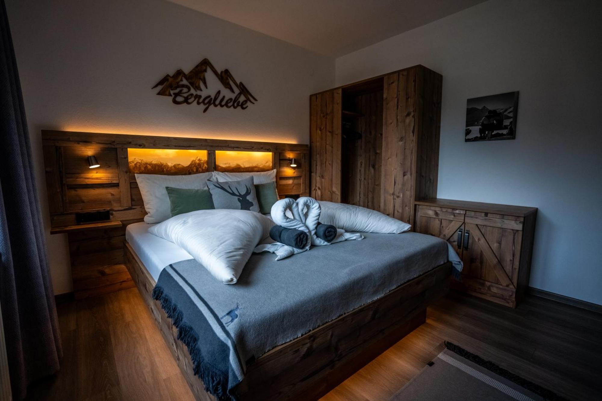 Tiroler Alpblick Appartements 埃尔瓦尔德 外观 照片