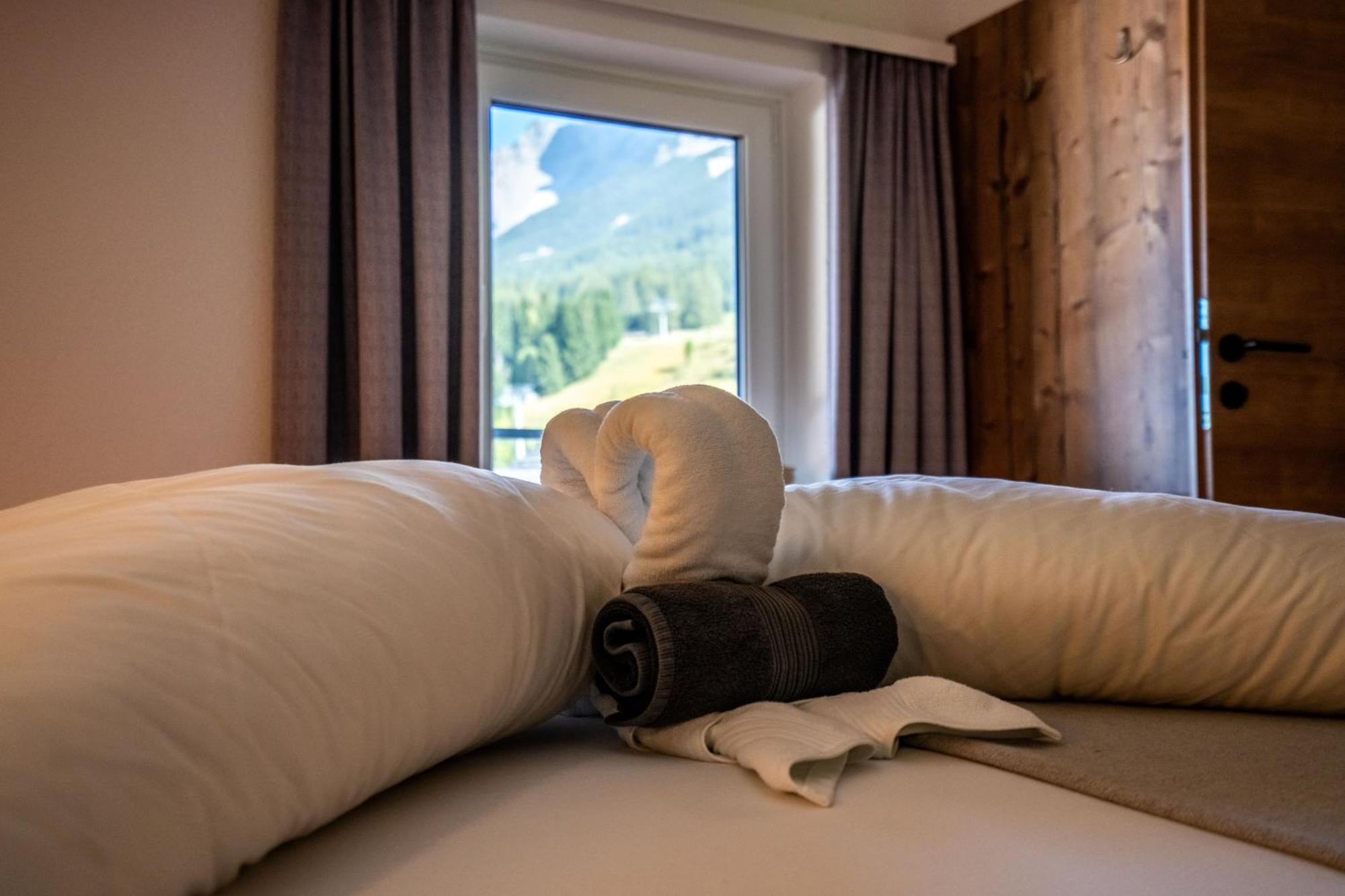 Tiroler Alpblick Appartements 埃尔瓦尔德 外观 照片