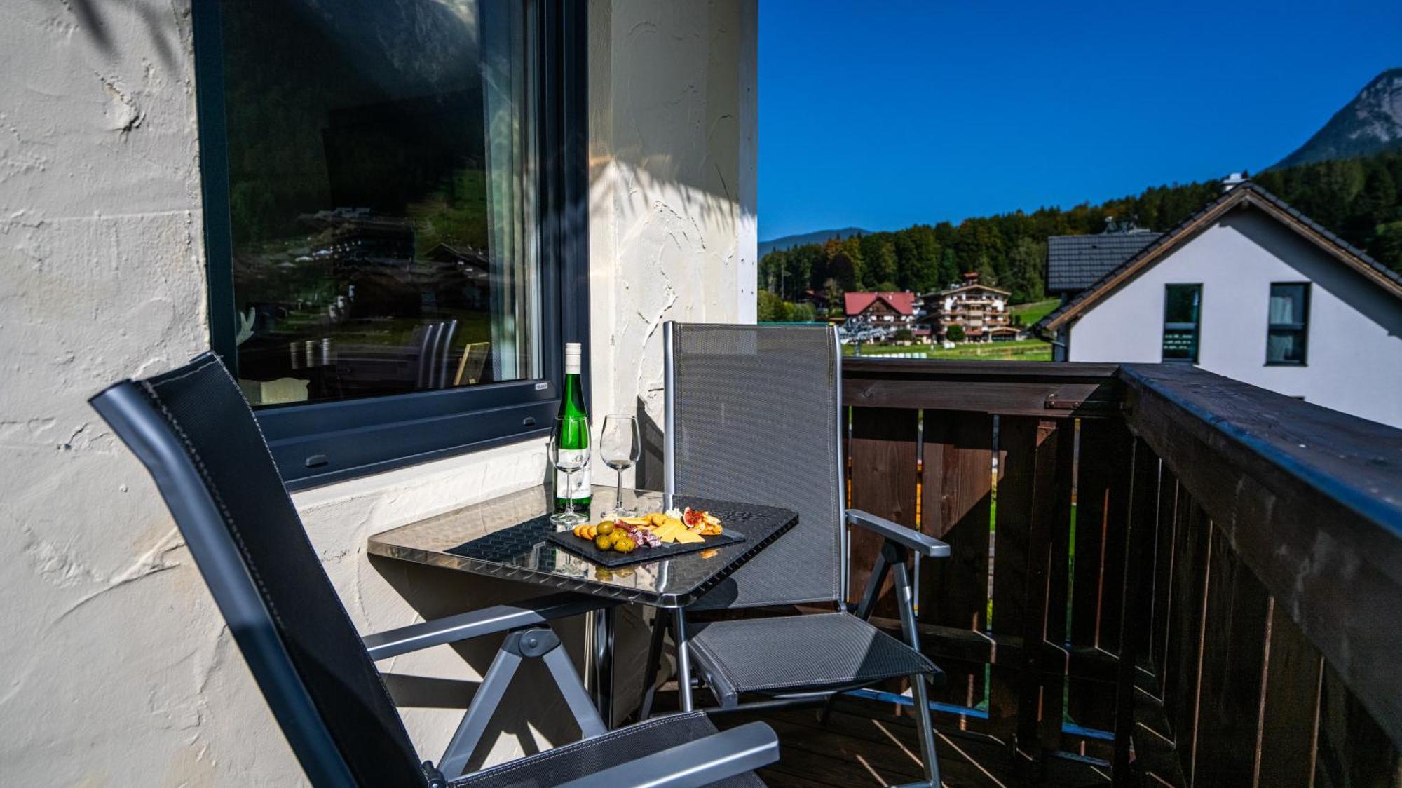 Tiroler Alpblick Appartements 埃尔瓦尔德 外观 照片