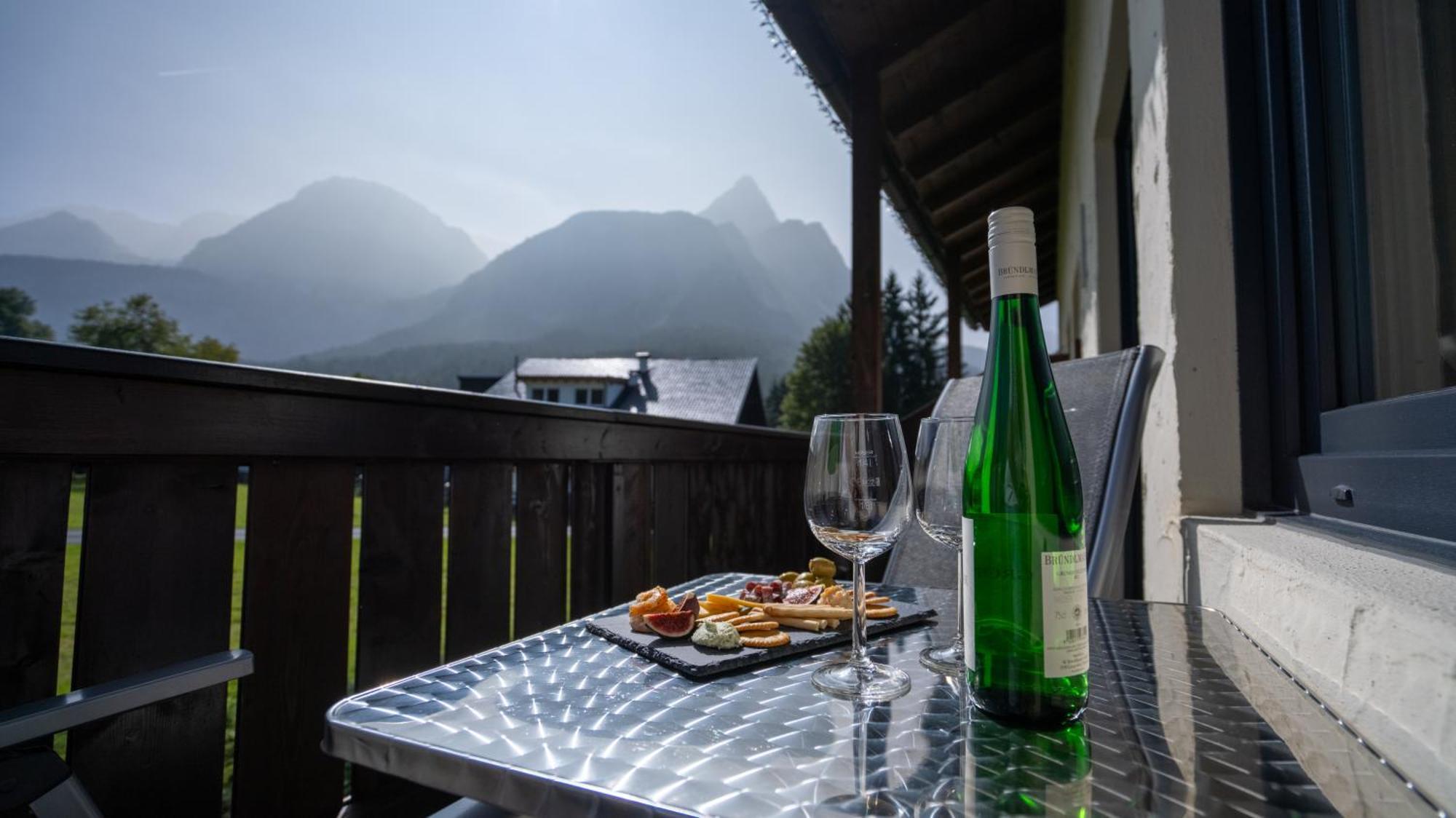 Tiroler Alpblick Appartements 埃尔瓦尔德 外观 照片